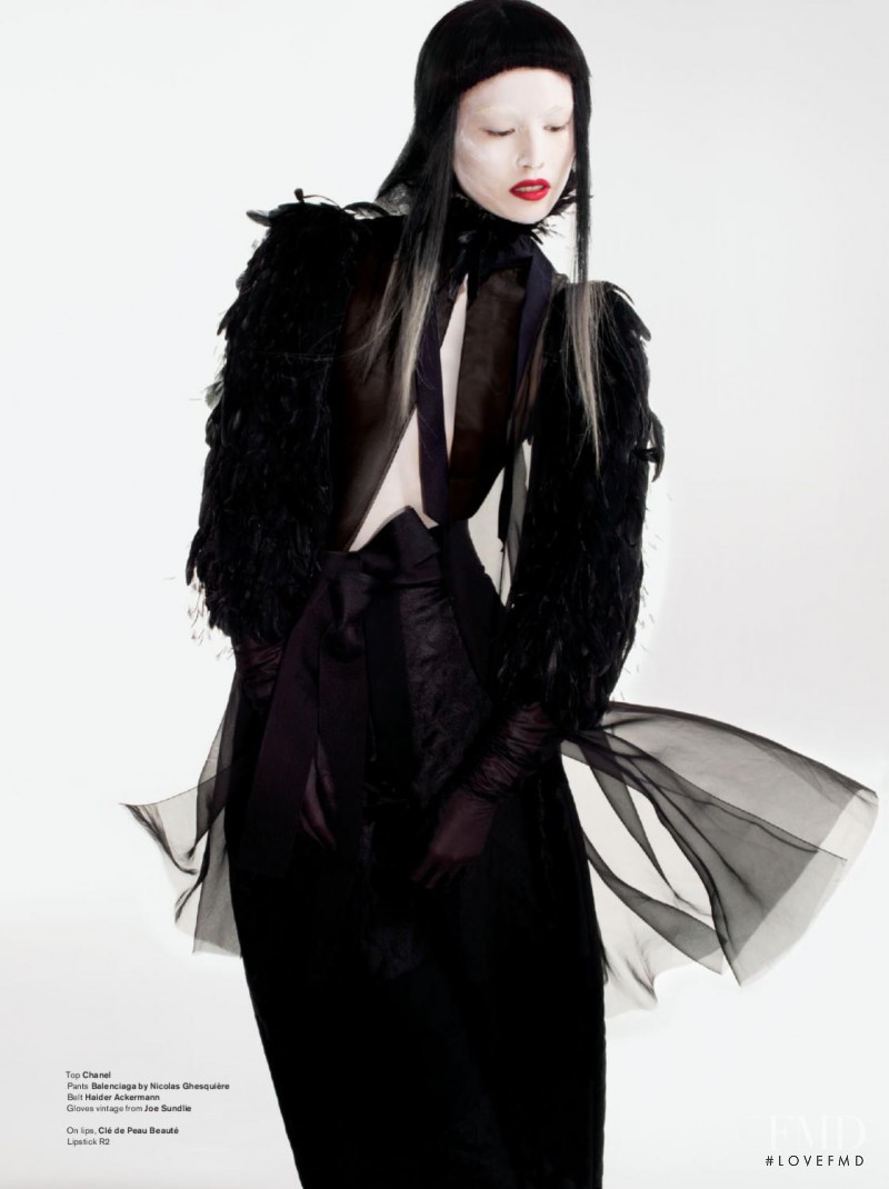 Sui He featured in Butoh In Black, June 2011
