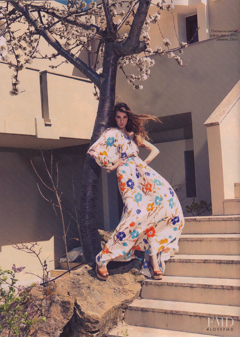 Irina Nikolaeva featured in All in the garden, June 2011