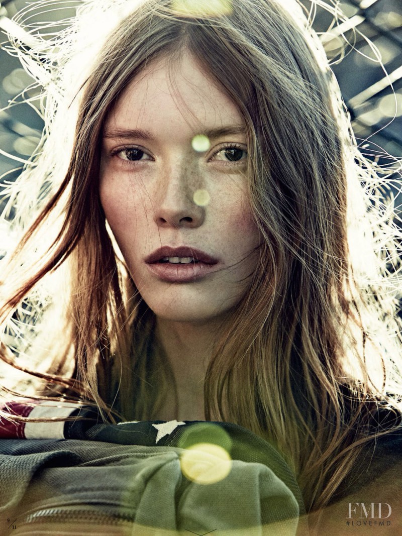 Julia Hafstrom featured in Nygrunge, September 2014