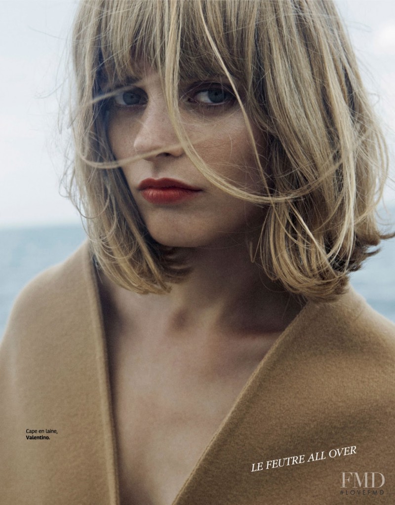 Mariska van der Zee featured in L\'automne À La Plage, August 2014