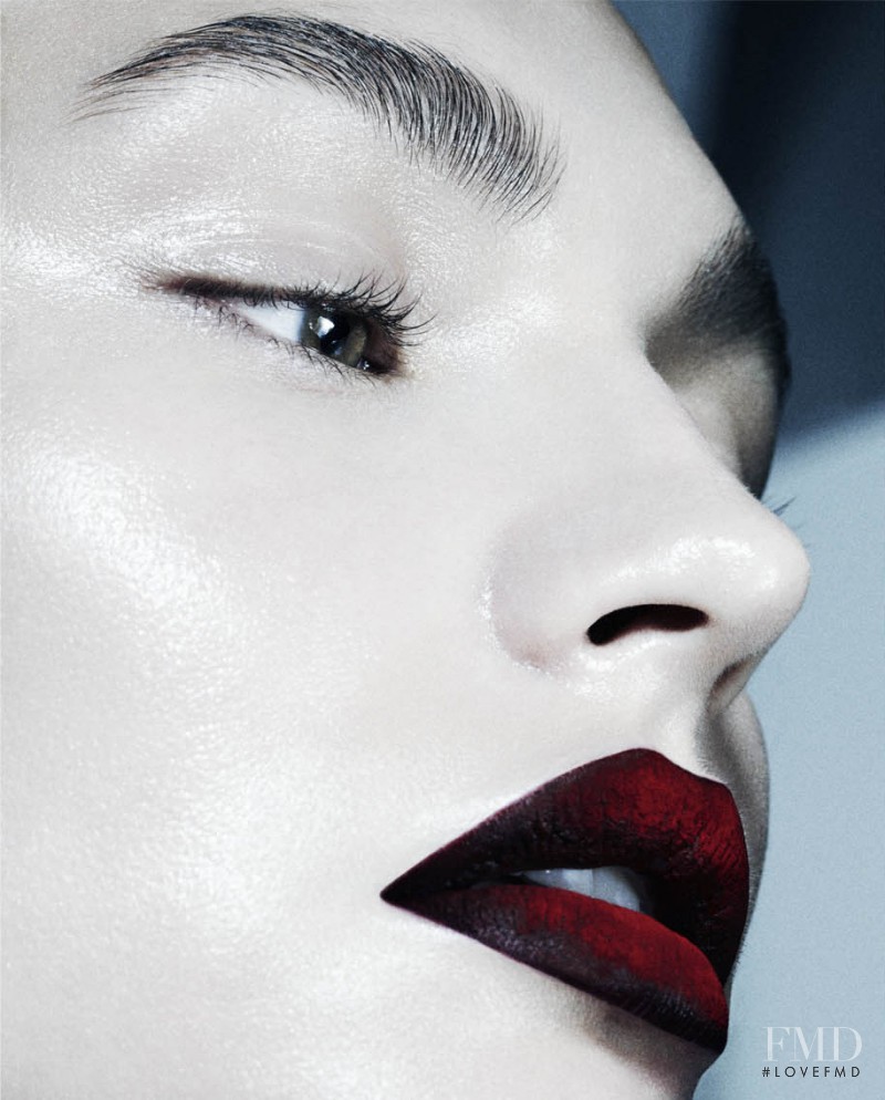 Roosmarijn de Kok featured in Red, December 2013