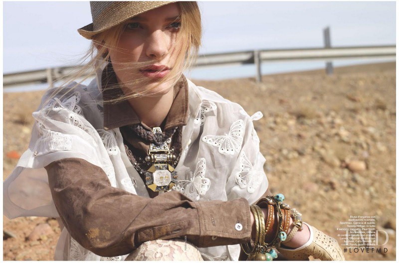 Ilse de Boer featured in Desert Rose, June 2011