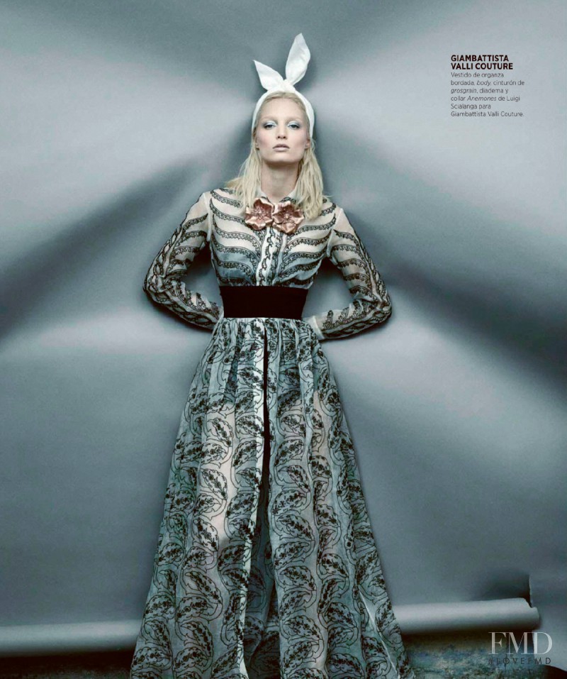 Melissa Tammerijn featured in Costuras De Pasión, October 2014