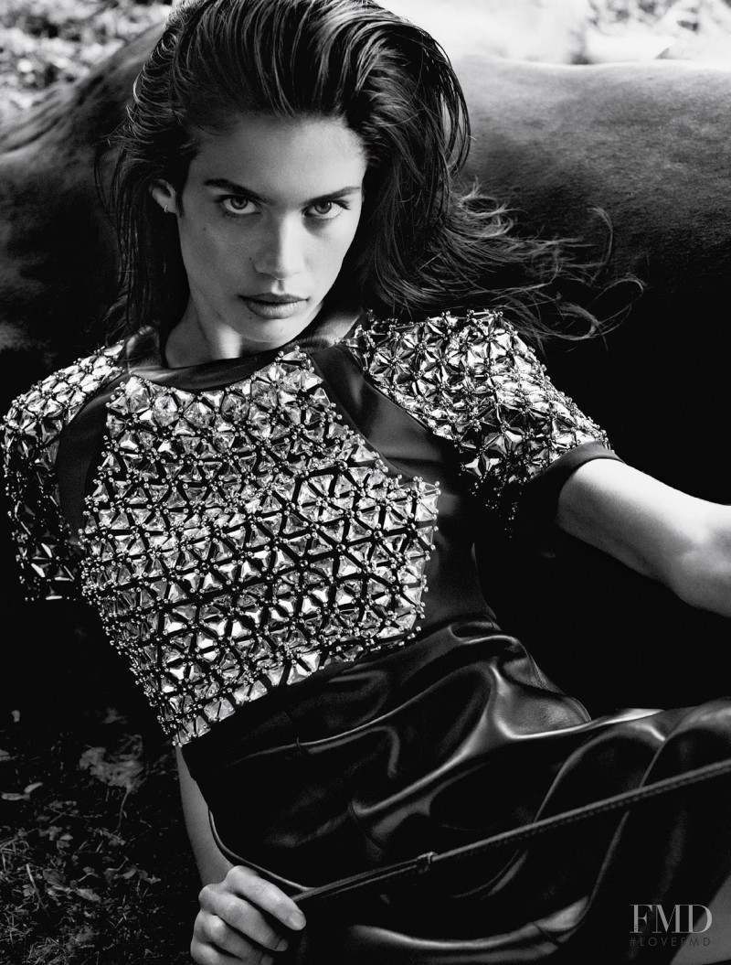 Sara Sampaio featured in Larga Cabalgada, October 2014