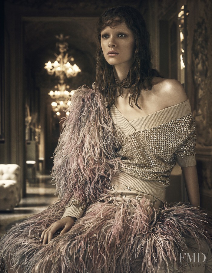 Isabelle Nicolay featured in Art Deco-inspired Style, October 2014