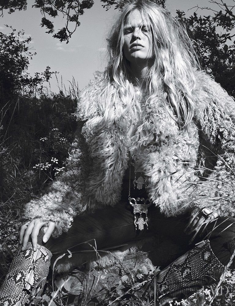 Anna Ewers featured in Into The Wild, November 2014