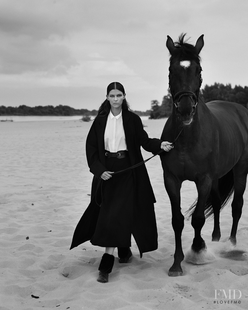 Emilia Nawarecka featured in Emilia, October 2014