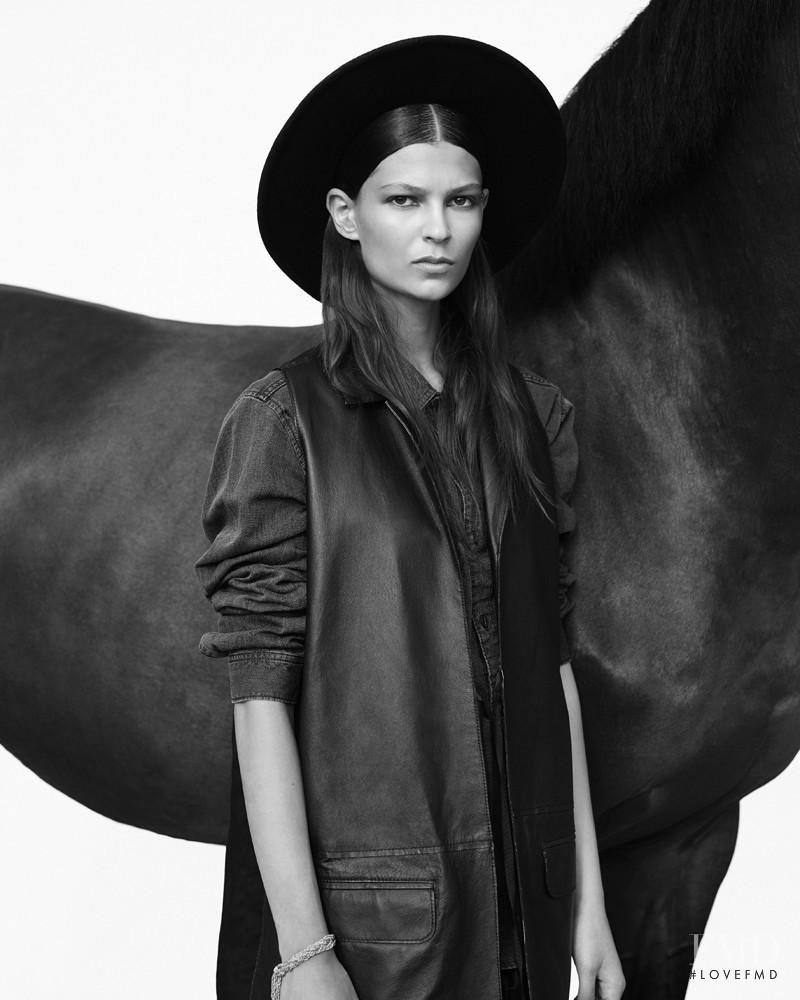 Emilia Nawarecka featured in Emilia, October 2014