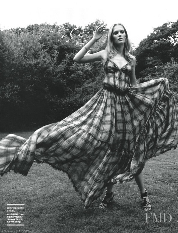 Toni Garrn featured in British Country Style, November 2008