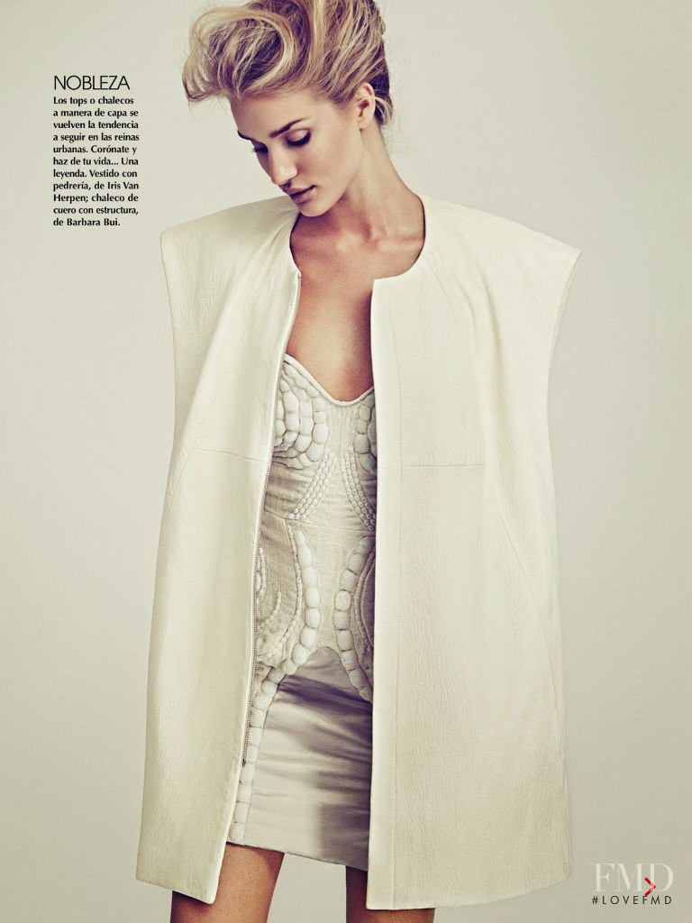 Rosie Huntington-Whiteley featured in Rosie Huntington-Whiteley, November 2014