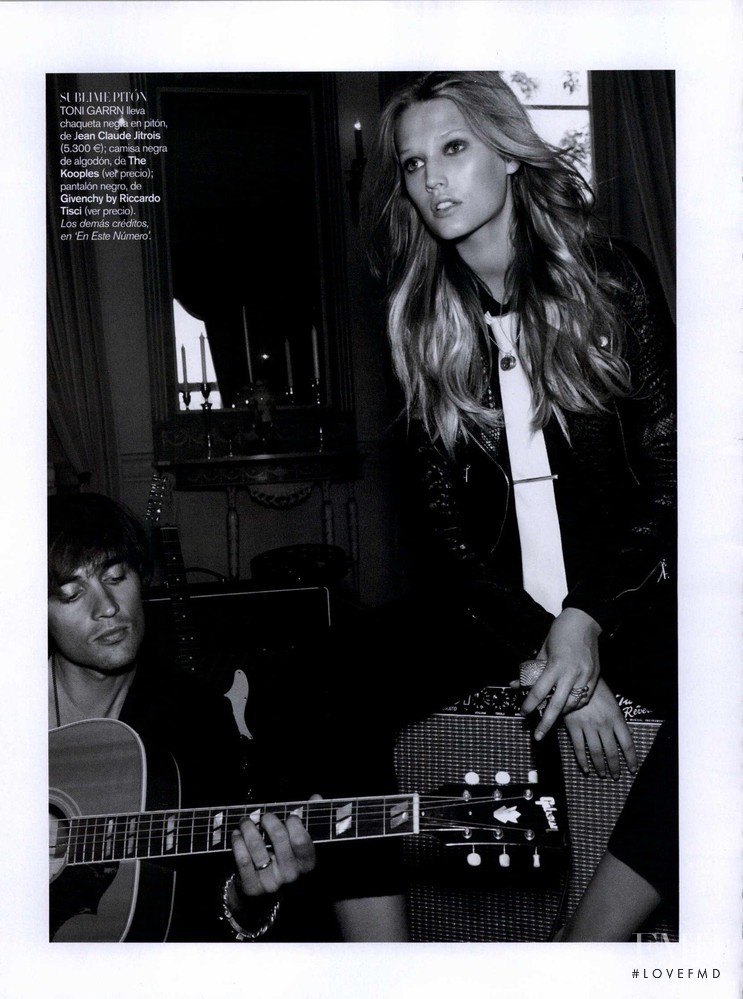 Toni Garrn featured in Estoy con la banda, November 2010