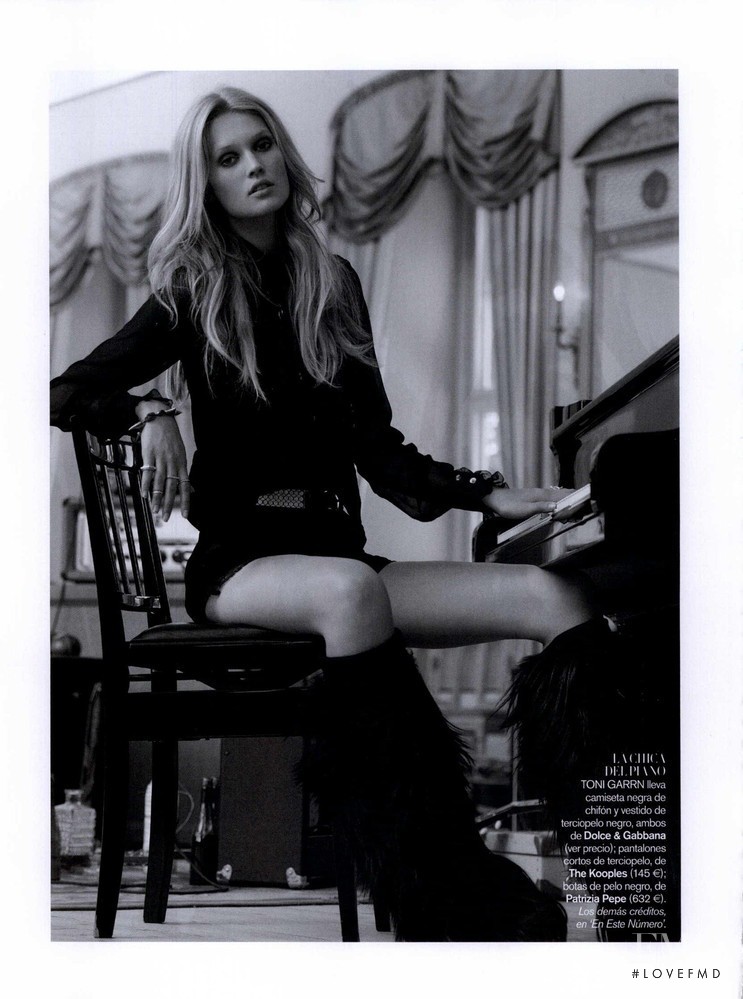 Toni Garrn featured in Estoy con la banda, November 2010