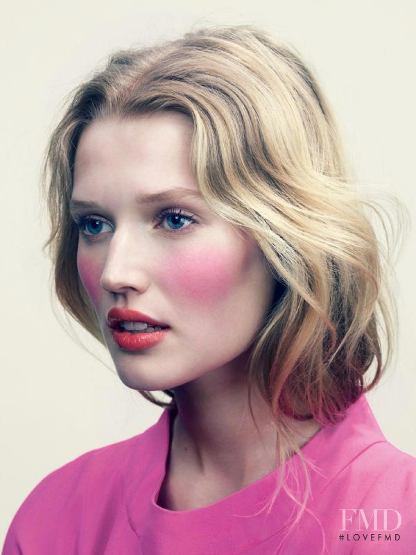 Toni Garrn featured in Pop Up Make Up, March 2011