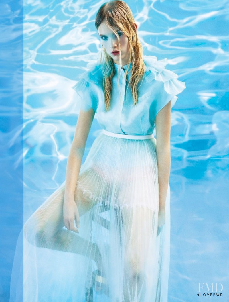 Charlene Hoegger featured in Come Una Sirena, March 2014