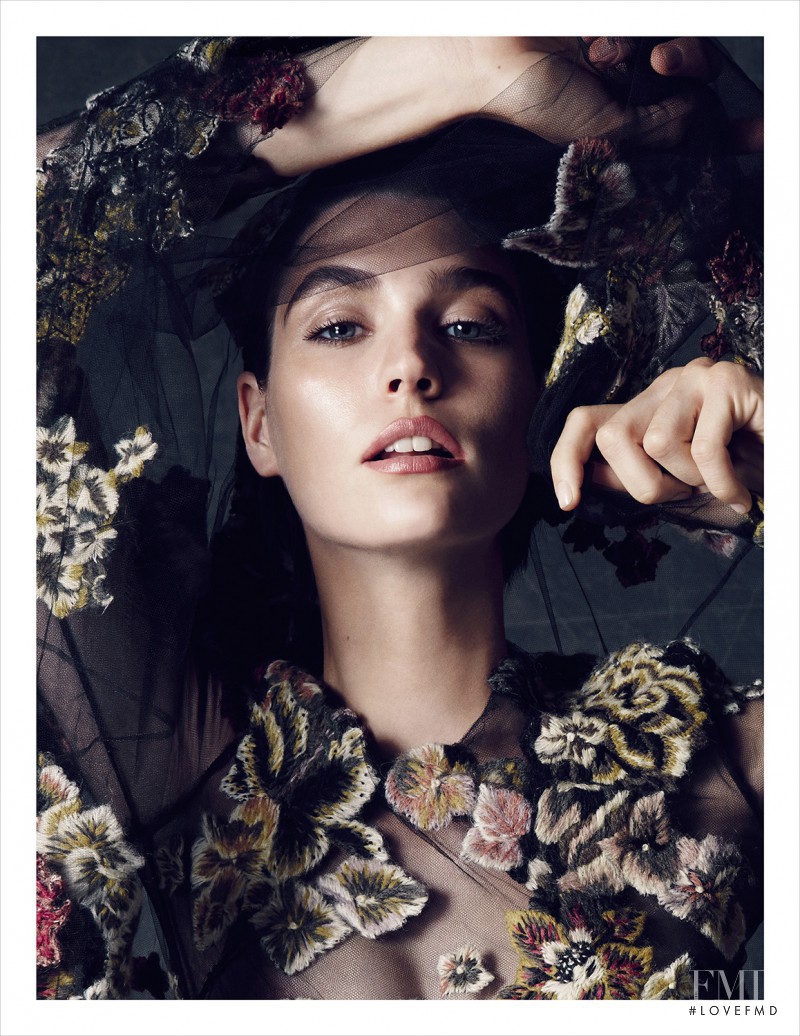 Manon Leloup featured in Manon Leloup, December 2014