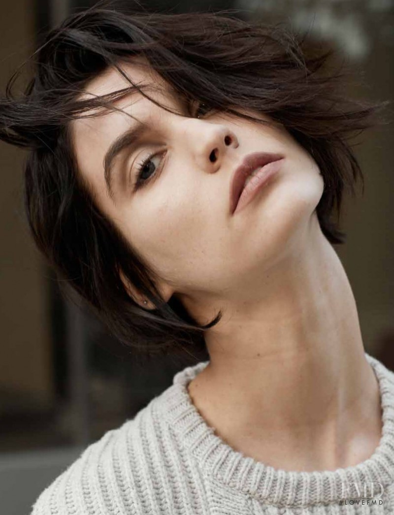 Manon Leloup featured in Manon, December 2014