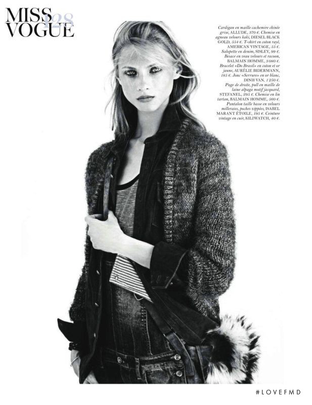 Anna Selezneva featured in Points forts, August 2011