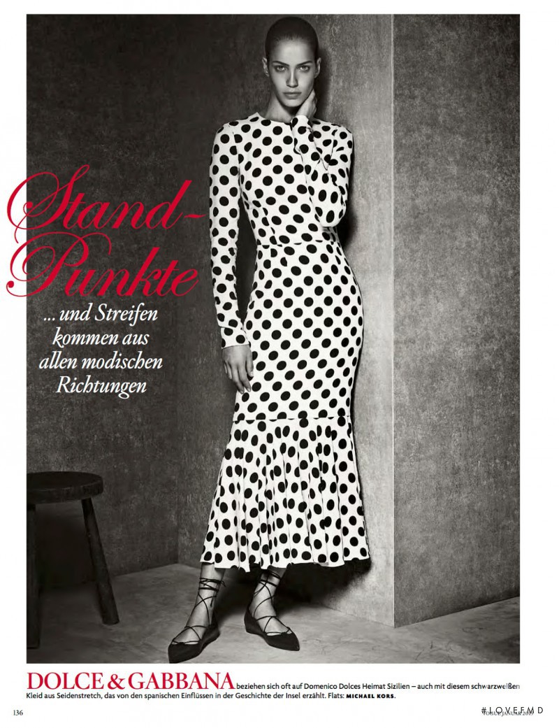 Ronja Furrer featured in So Schön So Chic Die Trends Für Frühjahr/sommer 2015, January 2015