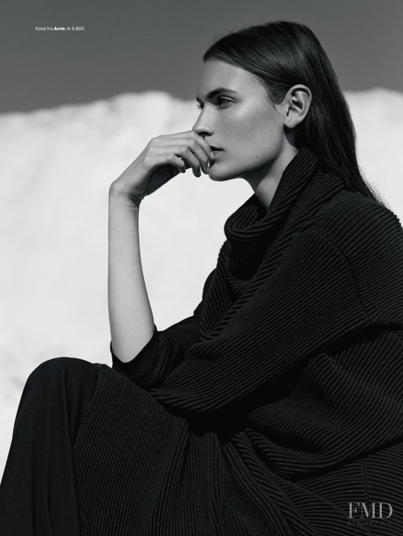 Fia Ljungstrom featured in Rene Linjer, January 2015