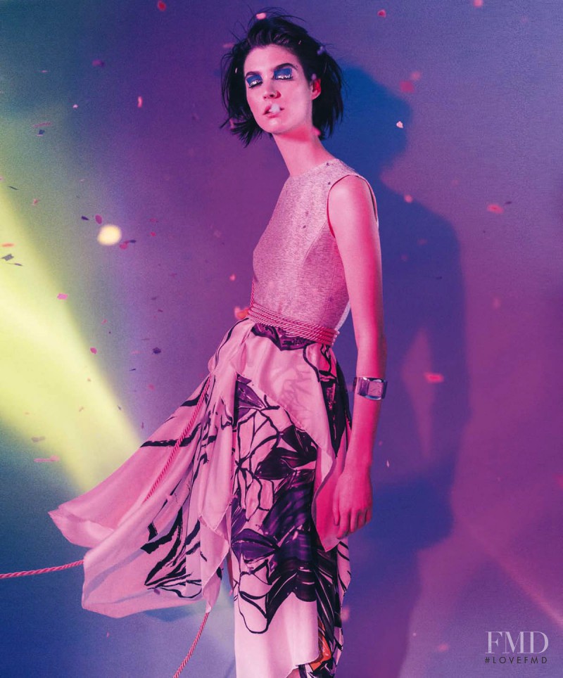 Manon Leloup featured in La Gran Bola De Cristal, January 2015