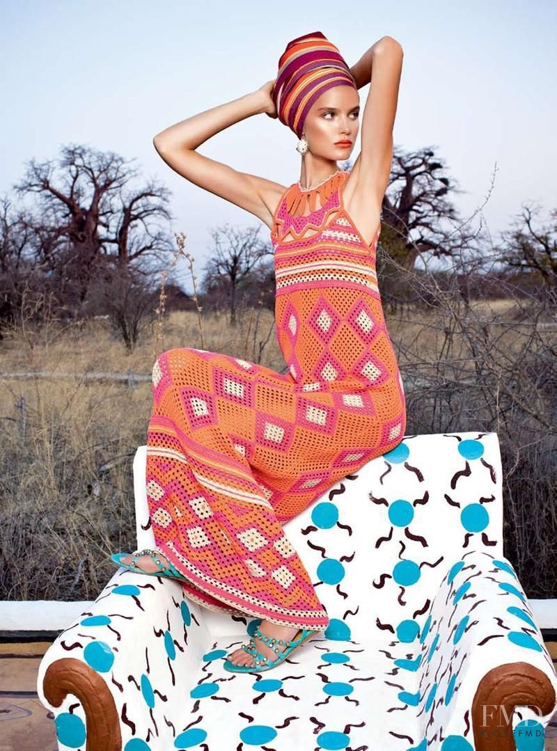 Katie Fogarty featured in L\'afrique, C\'est Chic, December 2011