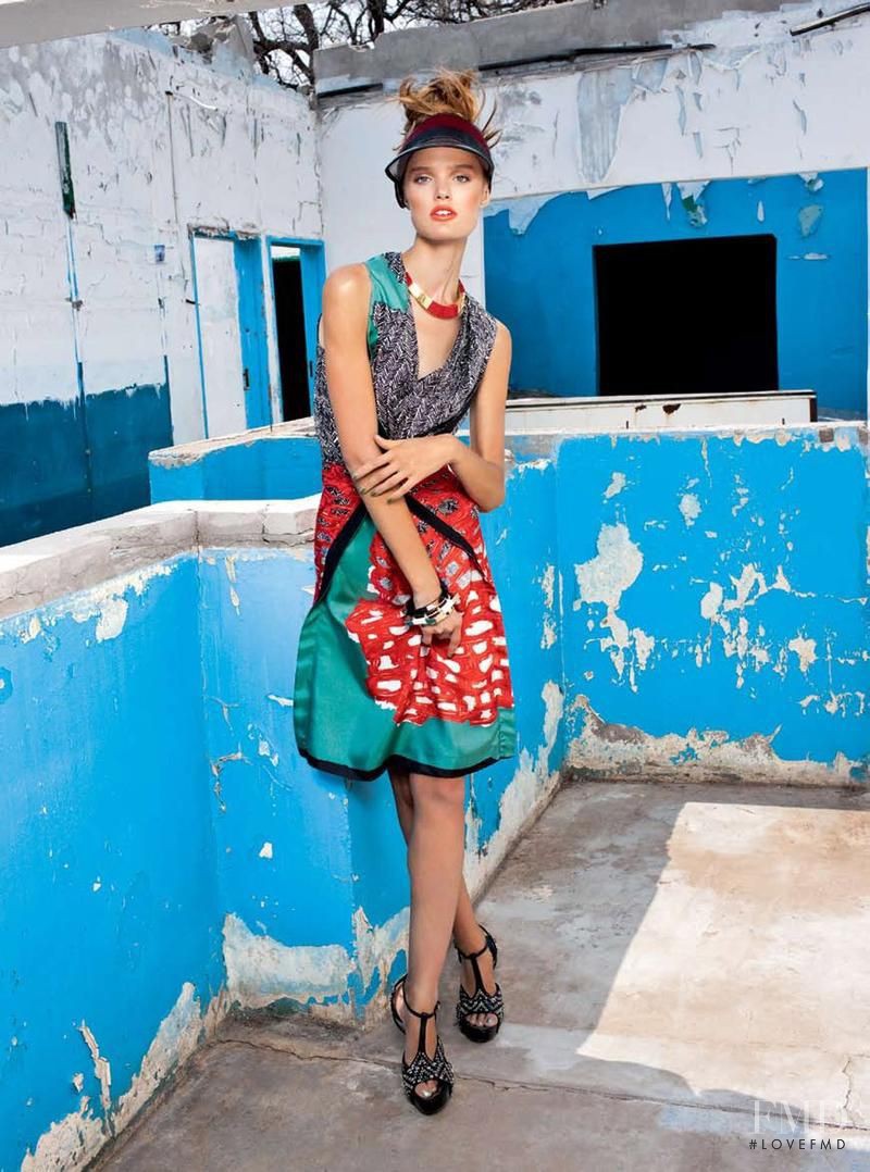 Katie Fogarty featured in L\'afrique, C\'est Chic, December 2011