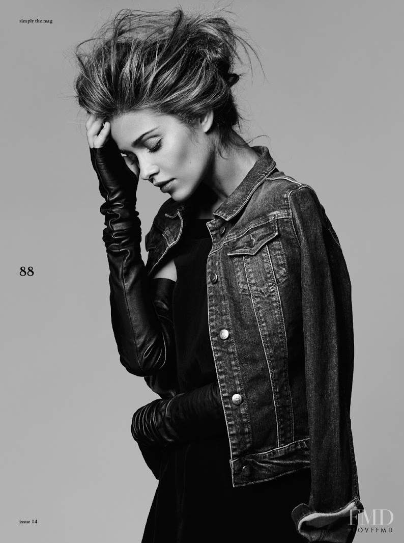 Ana Beatriz Barros featured in Ana Beatriz Barros, February 2015