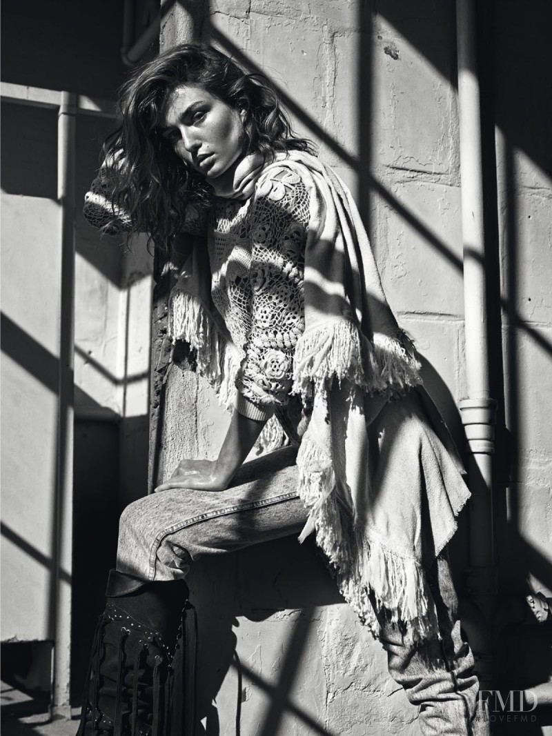 Andreea Diaconu featured in Néo-sauvage, March 2015