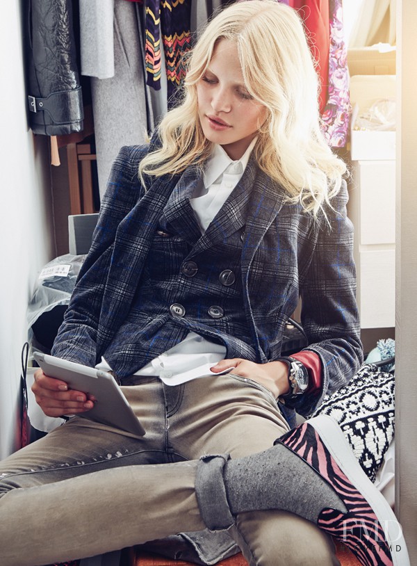 Camilla Forchhammer Christensen featured in Camilla, October 2013