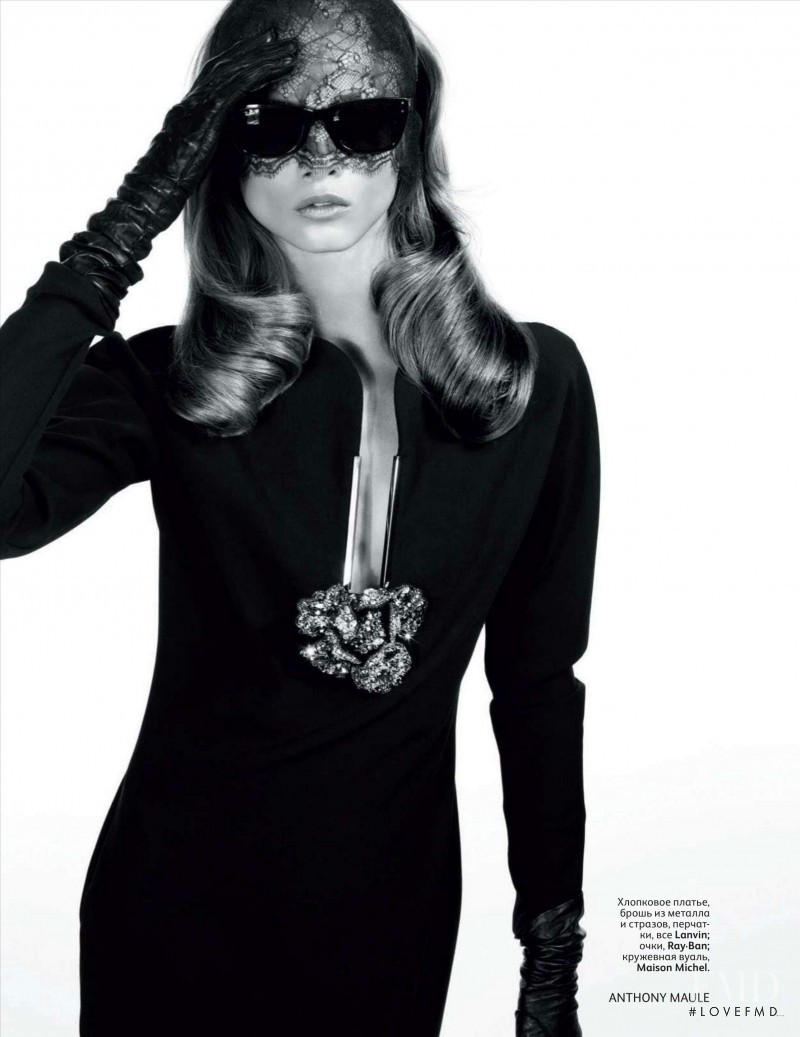 Anna Selezneva featured in Legends of the Fall, September 2011