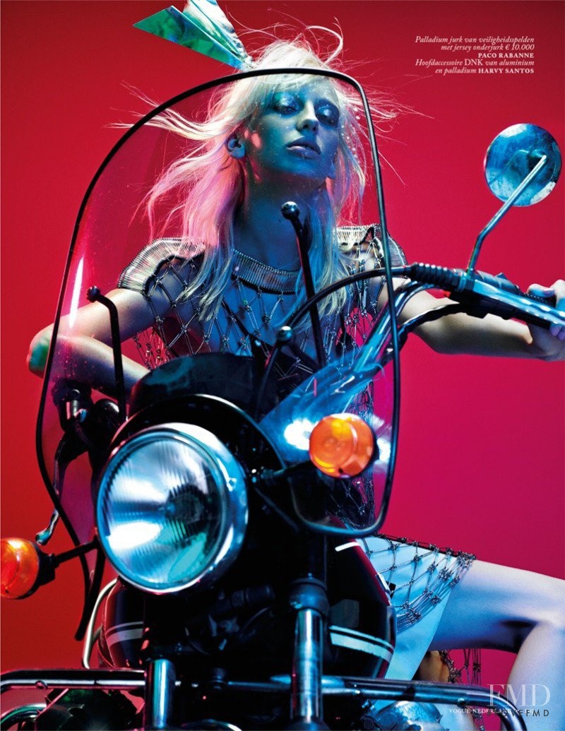 Lili Sumner featured in Lili, October 2014