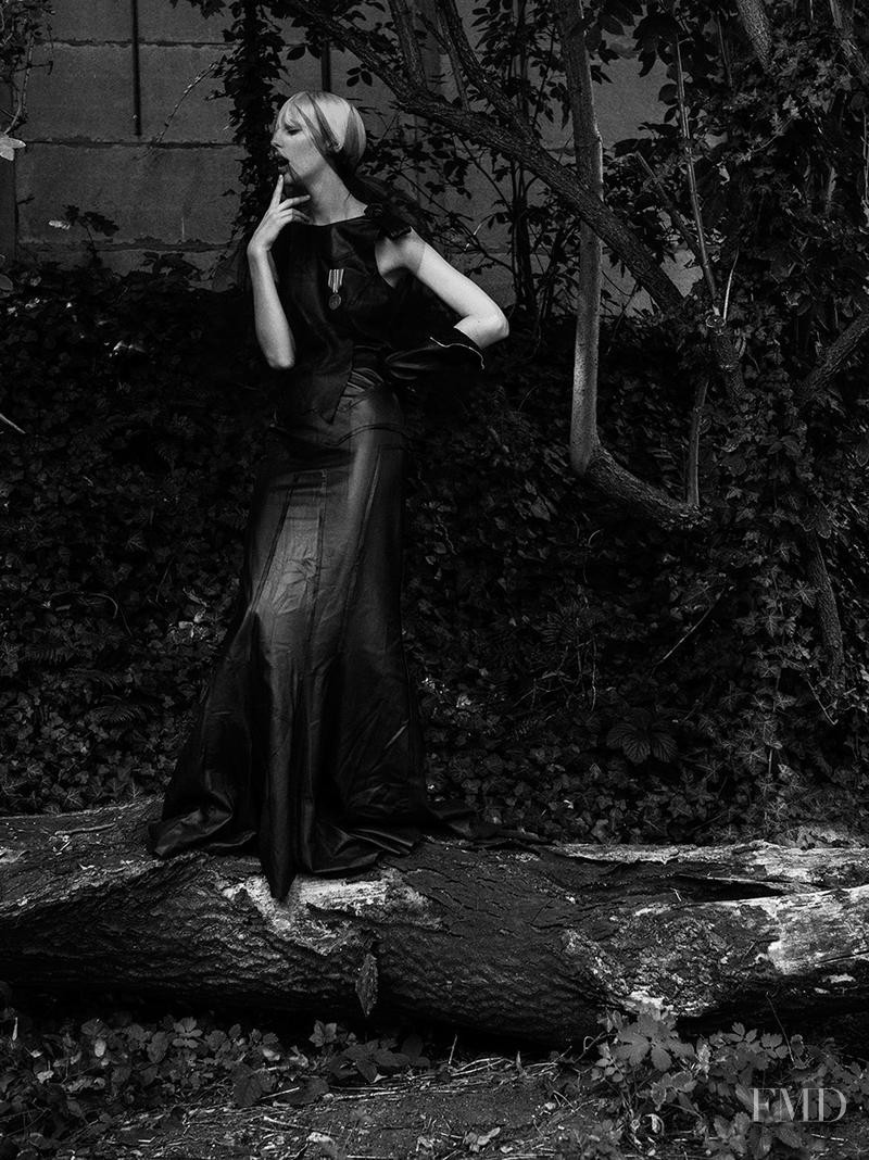 Lili Sumner featured in Une Fille Andalou, September 2014