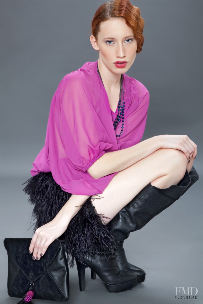 Marina Krtinic featured in Party sezona moze da pocne!, December 2011