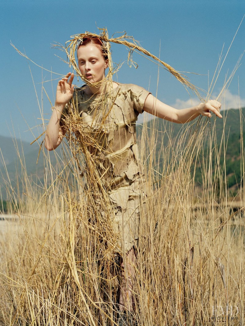 Karen Elson featured in In The Land Of Dreamy Dreams, May 2015