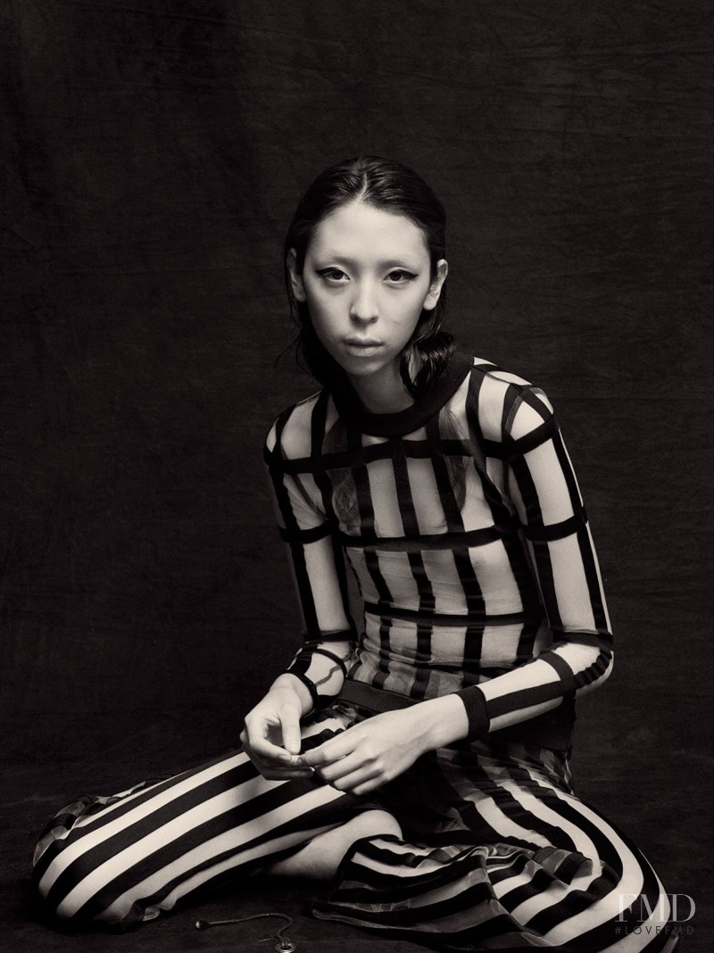 Issa Lish featured in Riley, Amanda, Jessica, Catherine, Issa, Malaika and Annely, March 2015