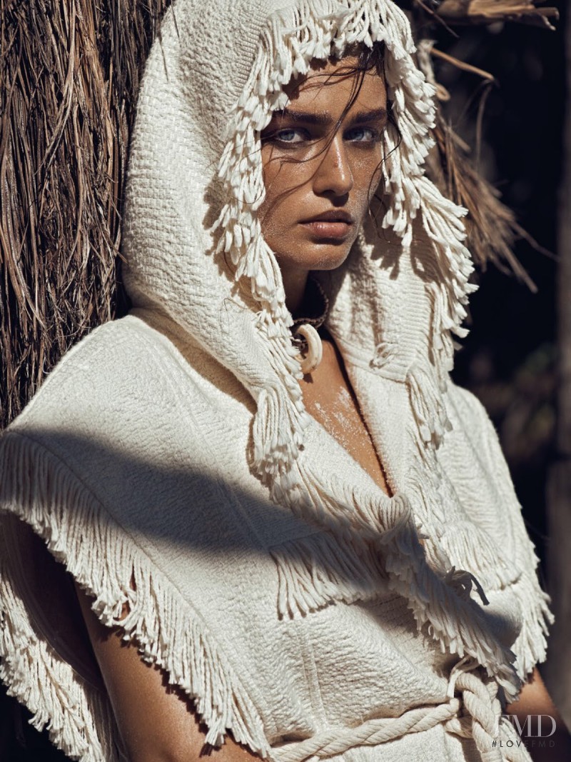 Andreea Diaconu featured in À La Plage, May 2015