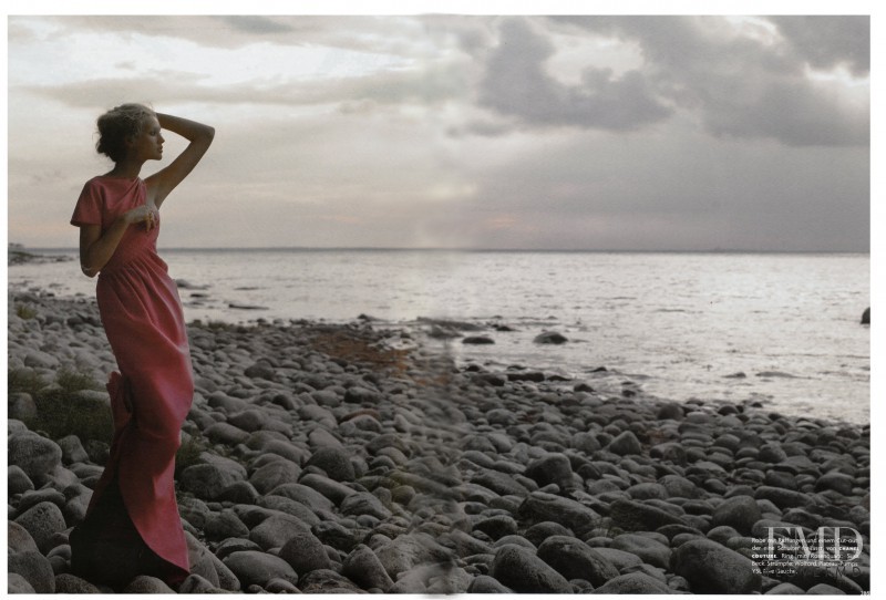 Toni Garrn featured in Insel der Sehnsucht, October 2008