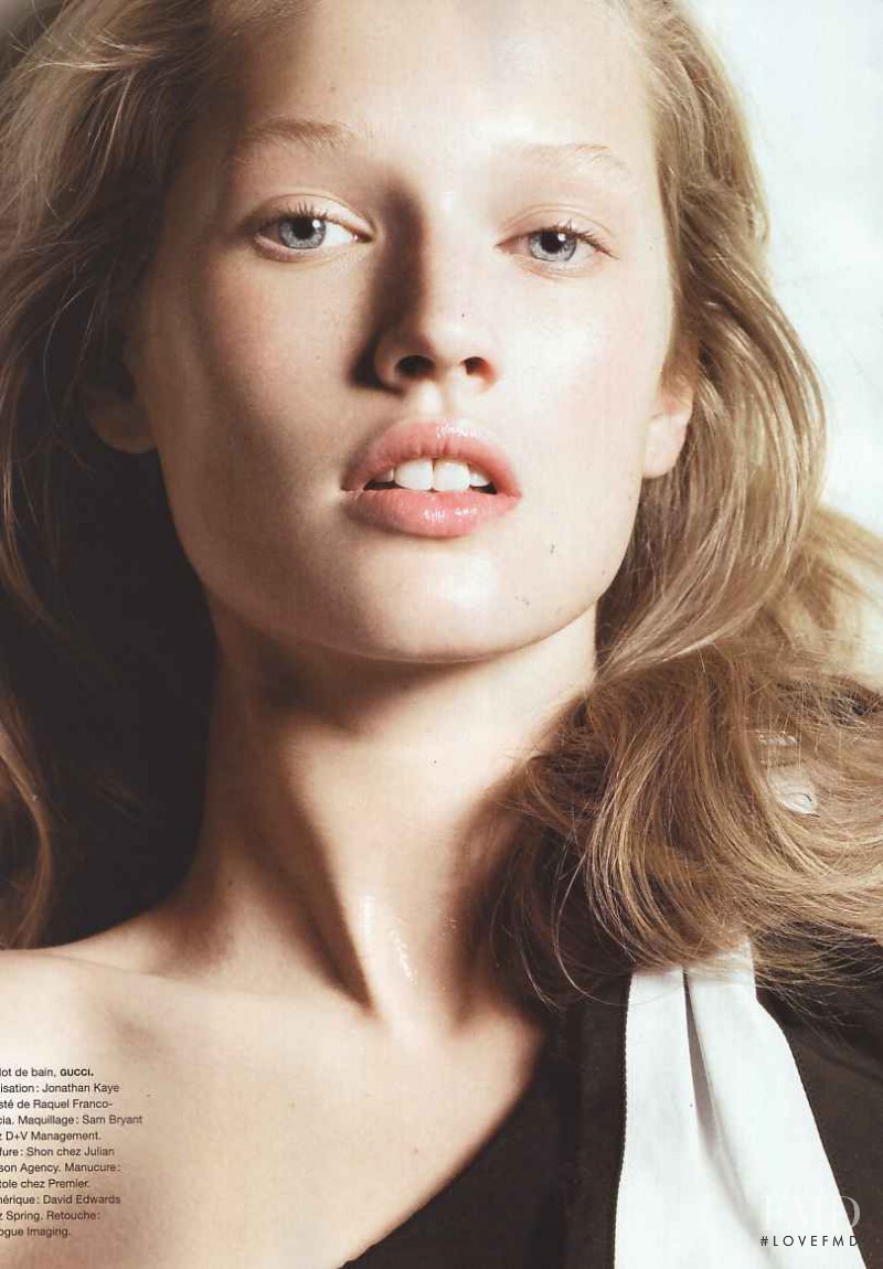 Toni Garrn featured in La petite sirène, June 2008