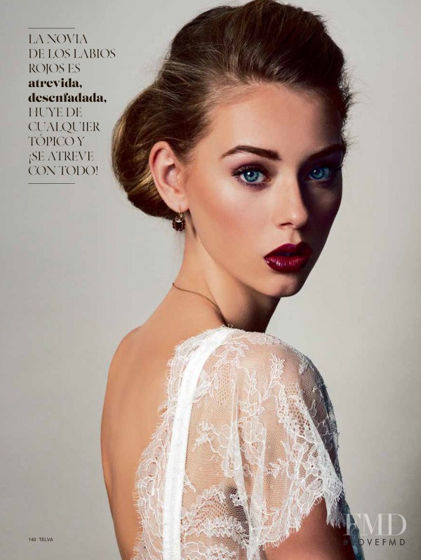 Lauren de Graaf featured in Una Novia, 3 Looks, February 2015