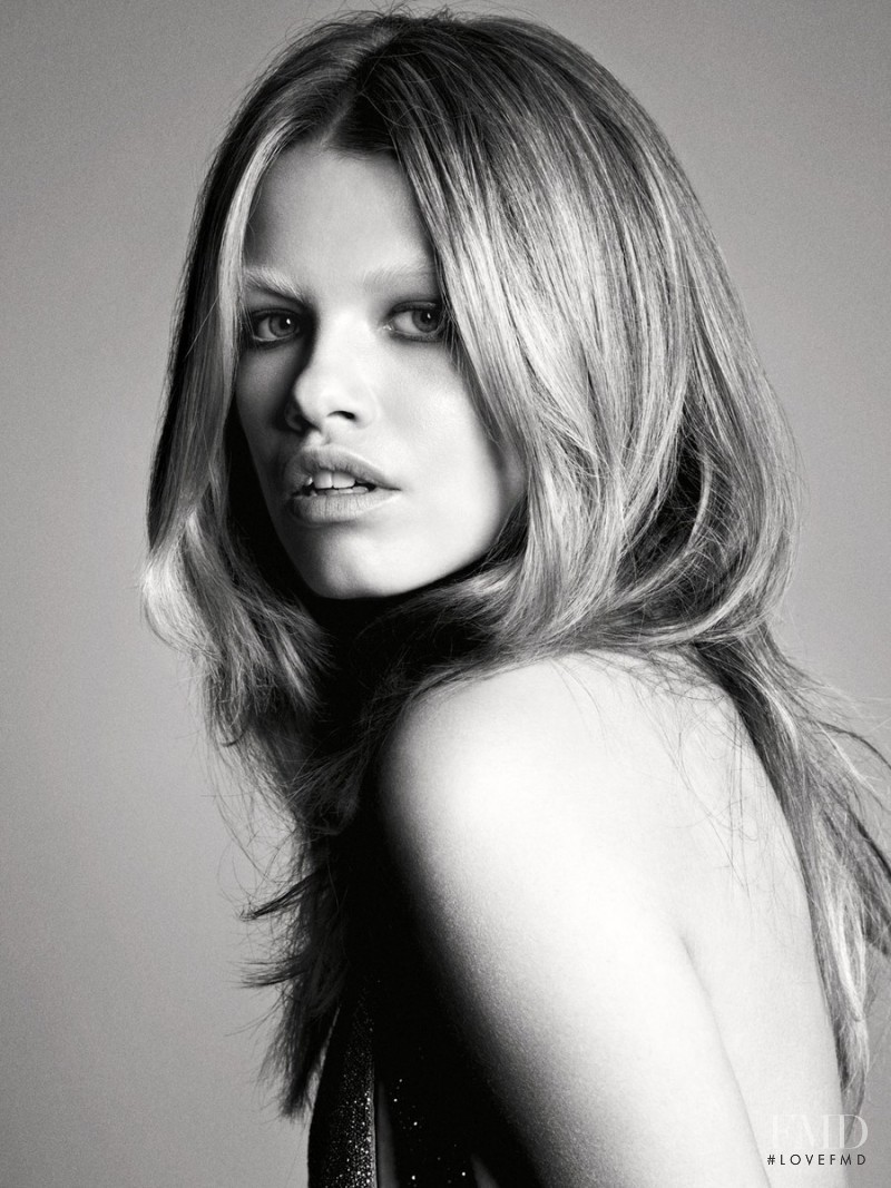 Hailey Clauson featured in Bardot, May 2015