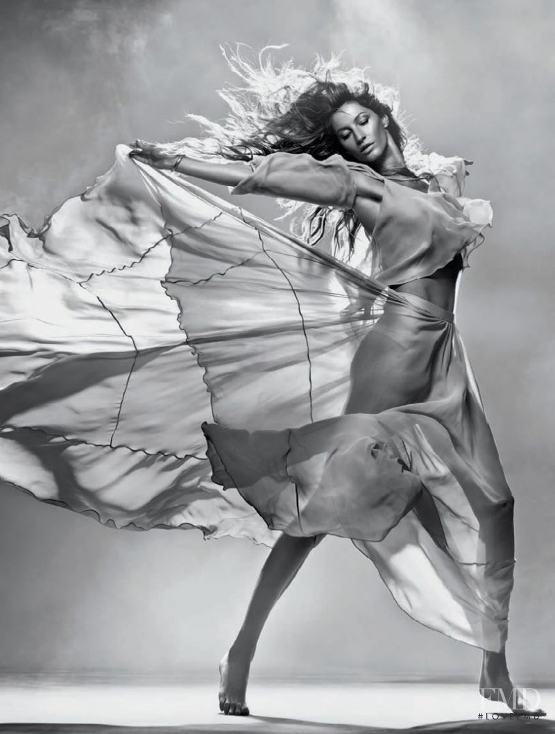 Gisele Bundchen featured in Gisele Bundchen, May 2015