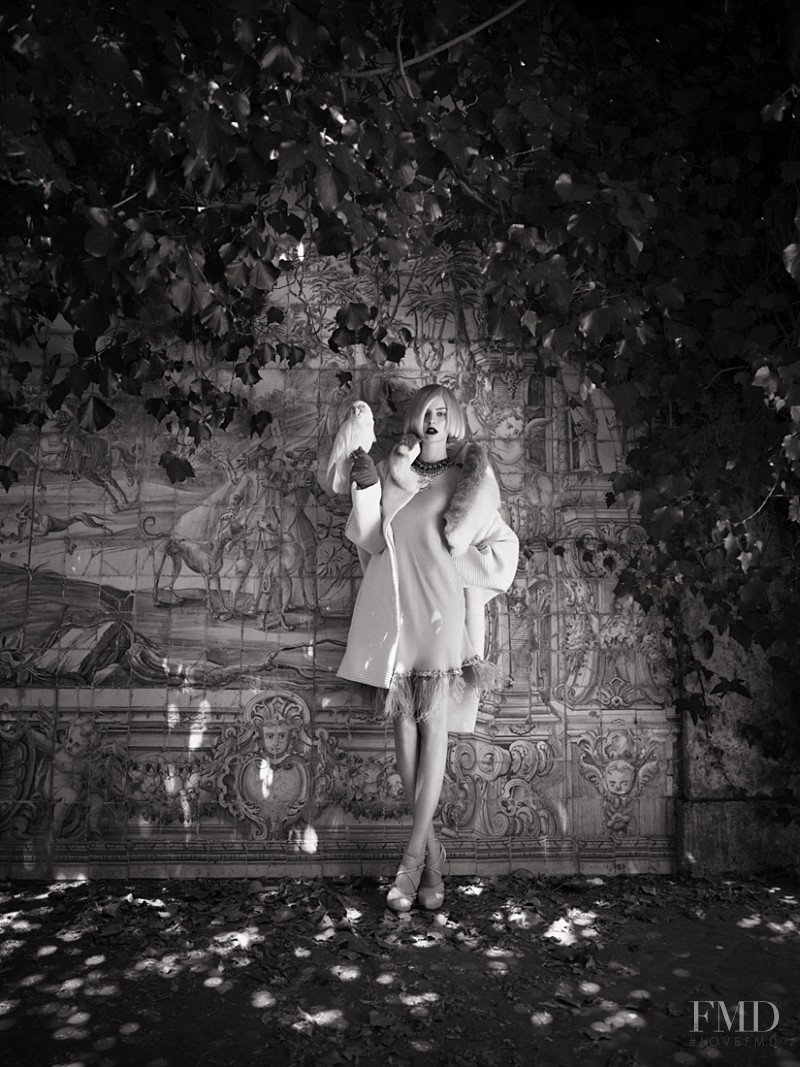 Auguste Abeliunaite featured in It\'s In Your Eyes, September 2011