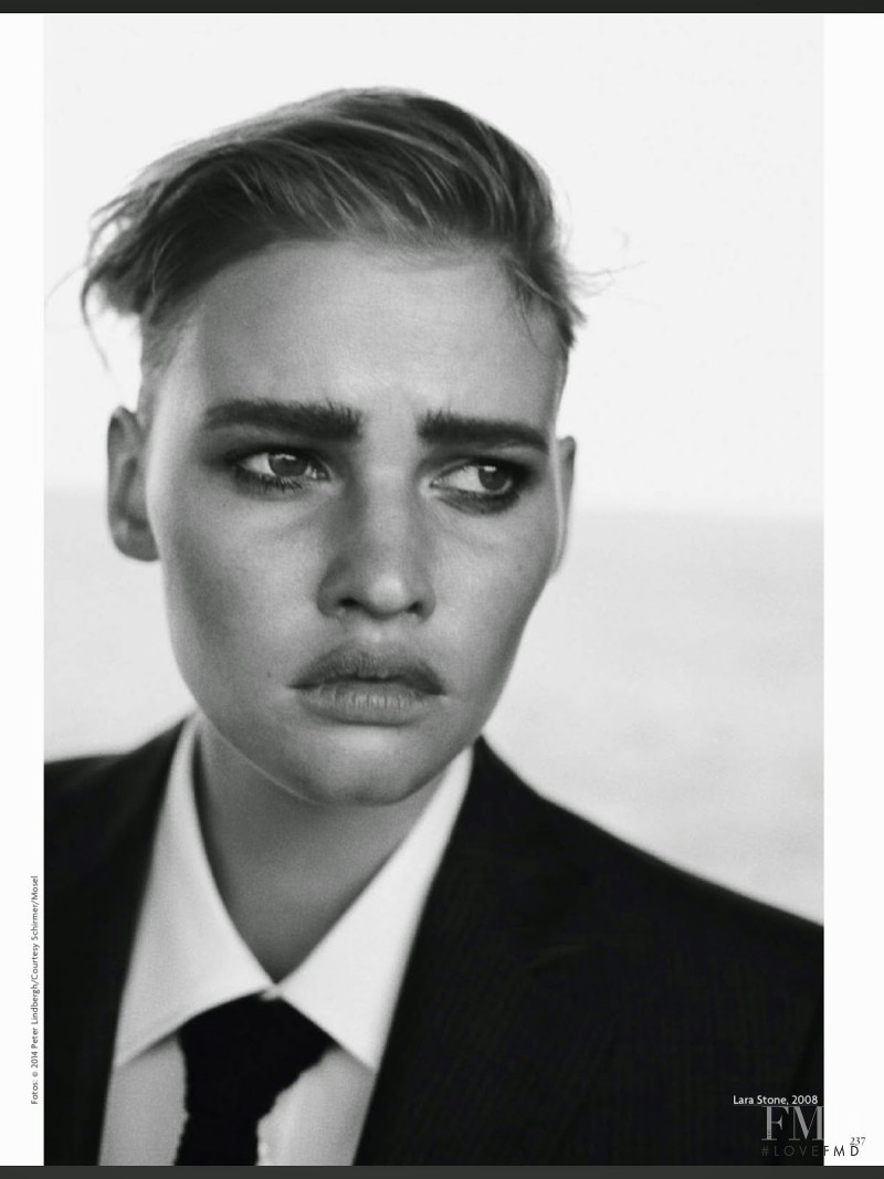 Lara Stone featured in Göttinnen, November 2014