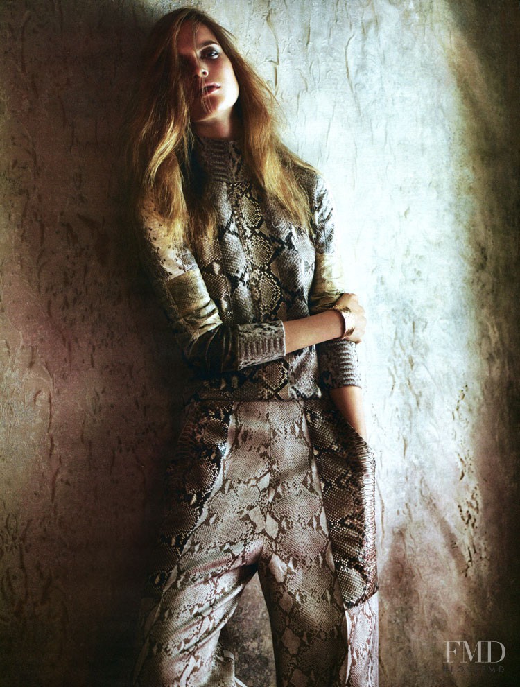 Mirte Maas featured in Winter, September 2011