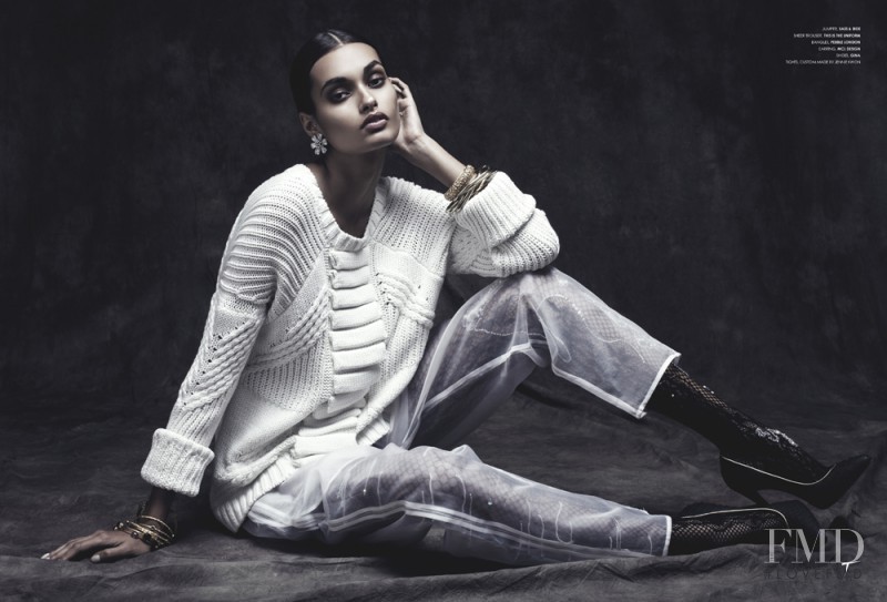 Gizele Oliveira featured in Voilà, c\'est tout, September 2014