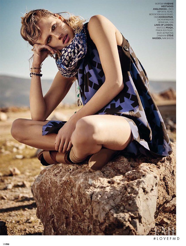 Tosca Dekker featured in Sahara, April 2015