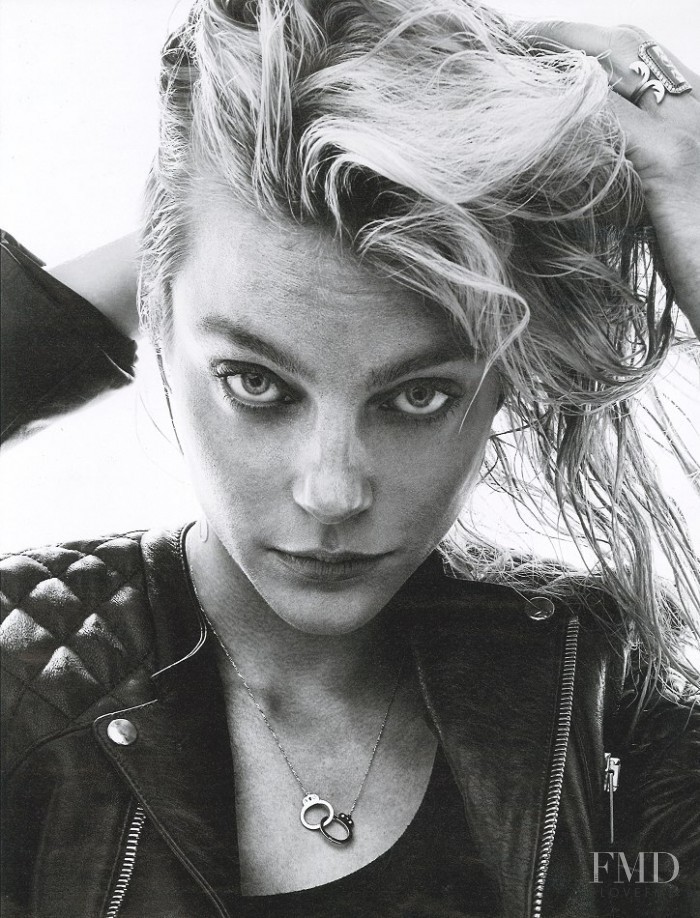 Jessica Stam featured in Transformers, September 2011