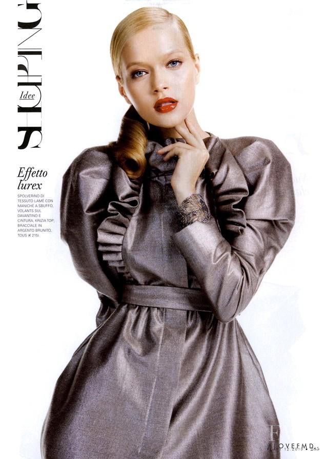 Liza Kei featured in Shopping Idee, December 2010