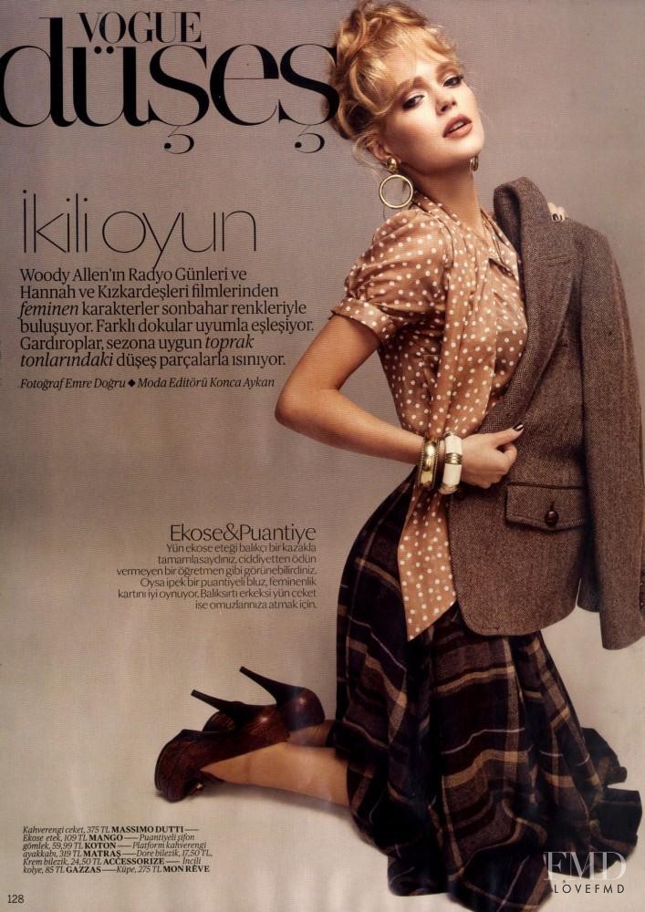 Liza Kei featured in Ikili Oyun, November 2010