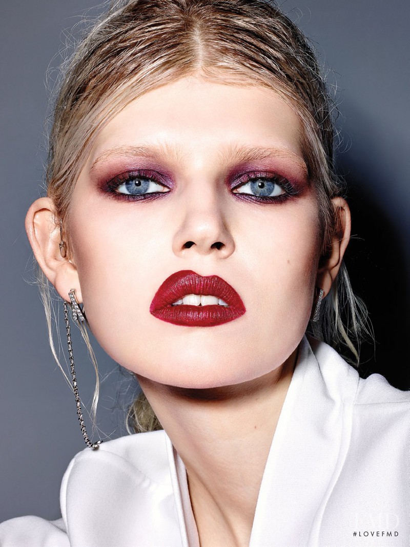 Ola Rudnicka featured in Beauty, February 2015